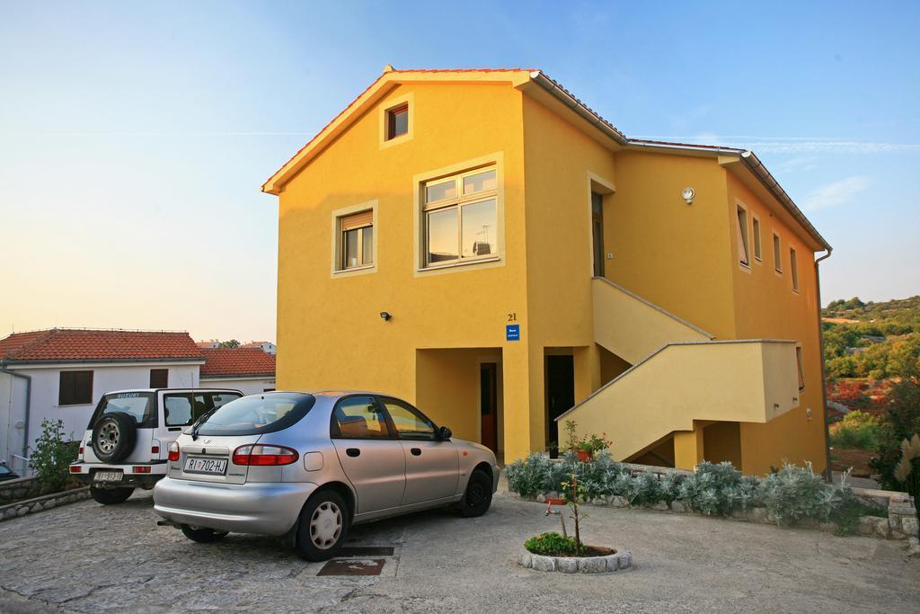 Apartment Julijana Krk Town Dış mekan fotoğraf