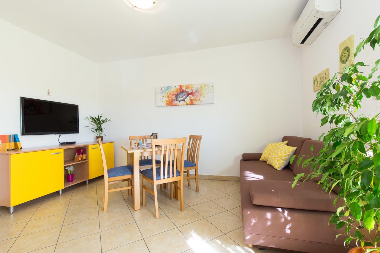 Apartment Julijana Krk Town Dış mekan fotoğraf